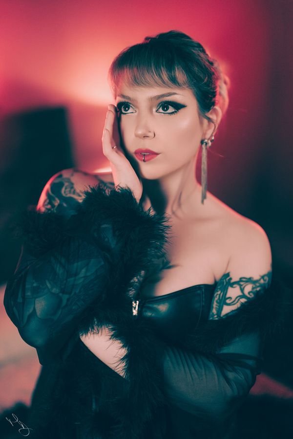 Obey Me — foto 6 di 15 — fotografia glamour di MD Photo con Pairin